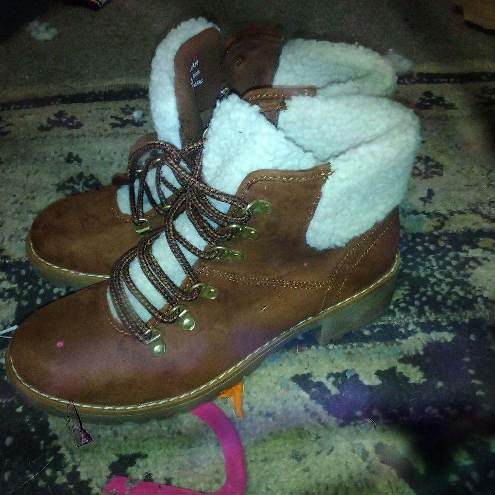 St John's bay boots